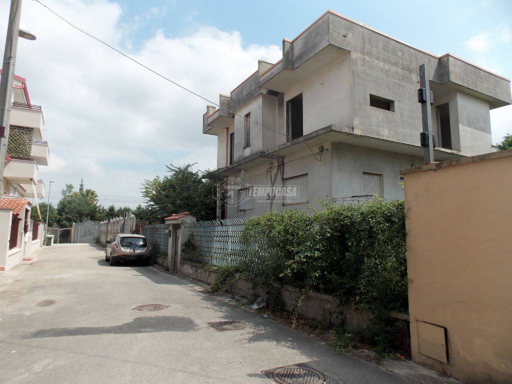 Villa a Aversa in Via Sonnino 4 - Foto 2
