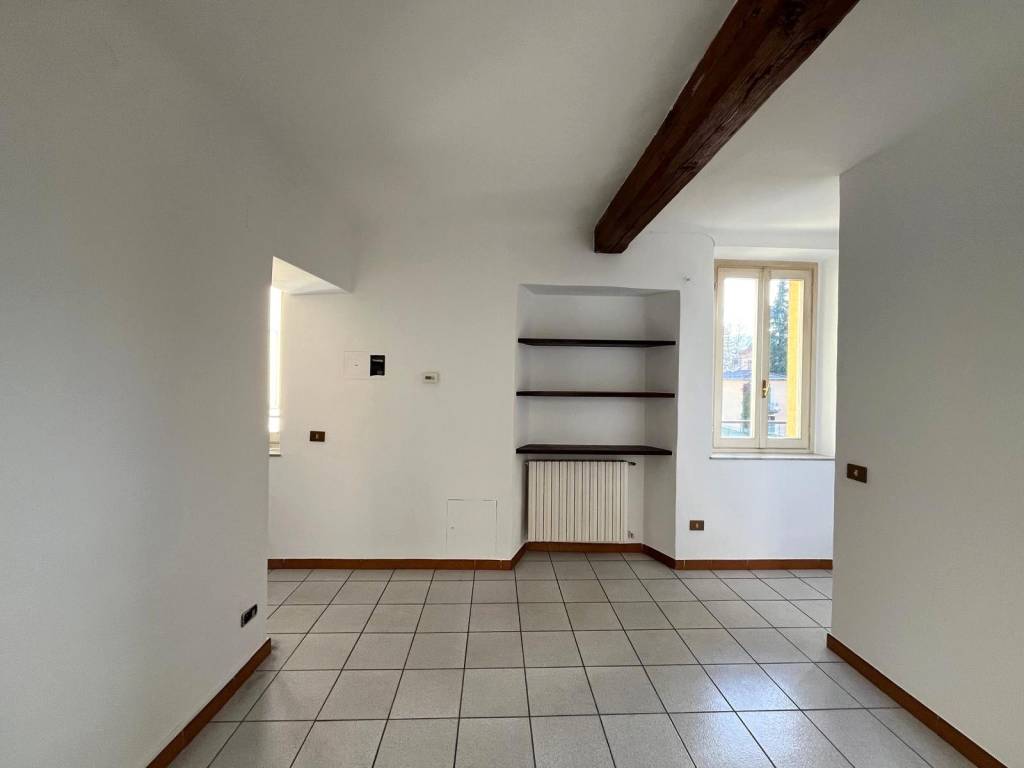 Appartamento a Varese in Viale Padre Gian Battista Aguggiari, 305 - Foto 2