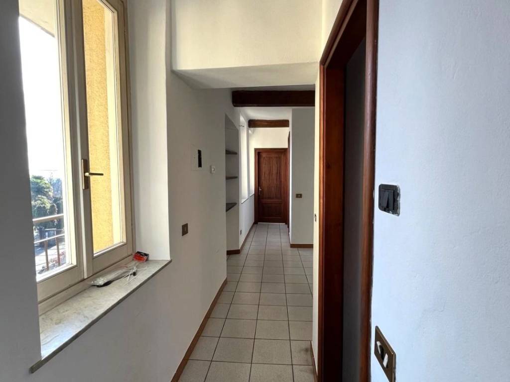 Appartamento a Varese in Viale Padre Gian Battista Aguggiari, 305 - Foto 4