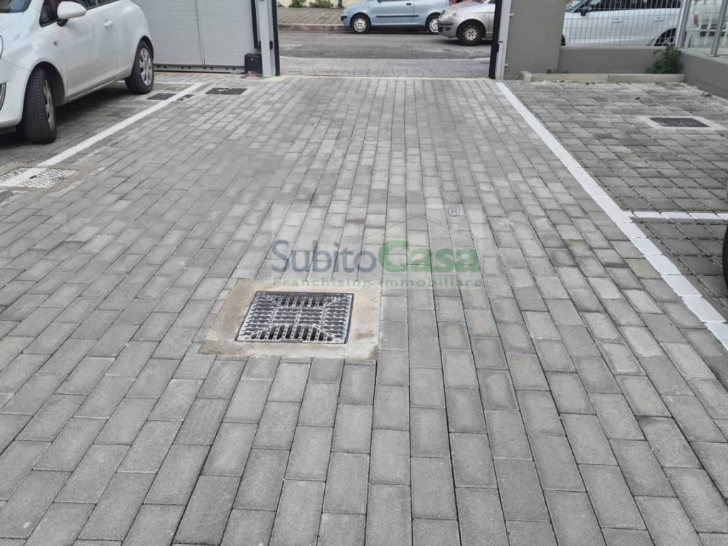 Box / garage a Chieti in Via Meneghini, 25 - Foto 3