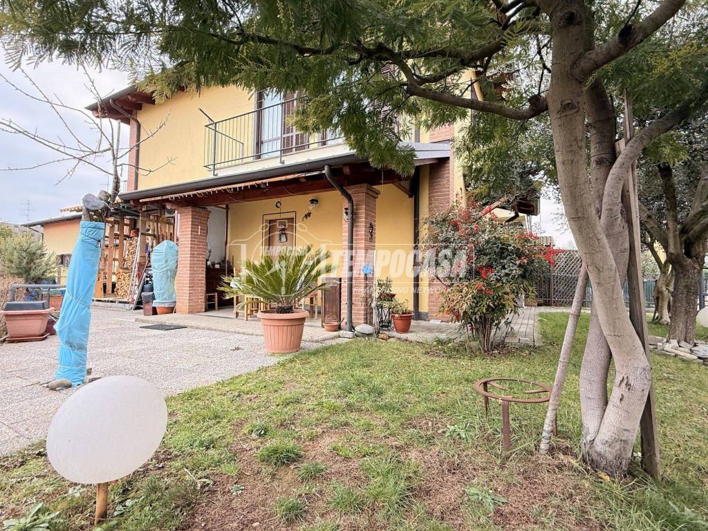 Casa indipendente a Cossato in Via Aosta - Foto 2