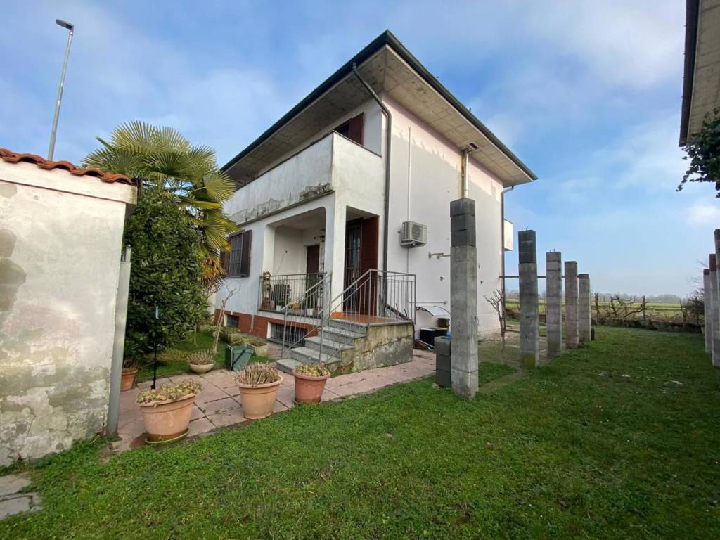 Casa indipendente a Borgo san siro in I maggio, 30/A - Foto 2