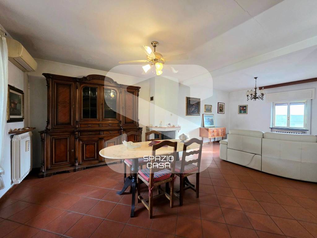 Casa indipendente a Lucca in Via del Burlamacco - Foto 5
