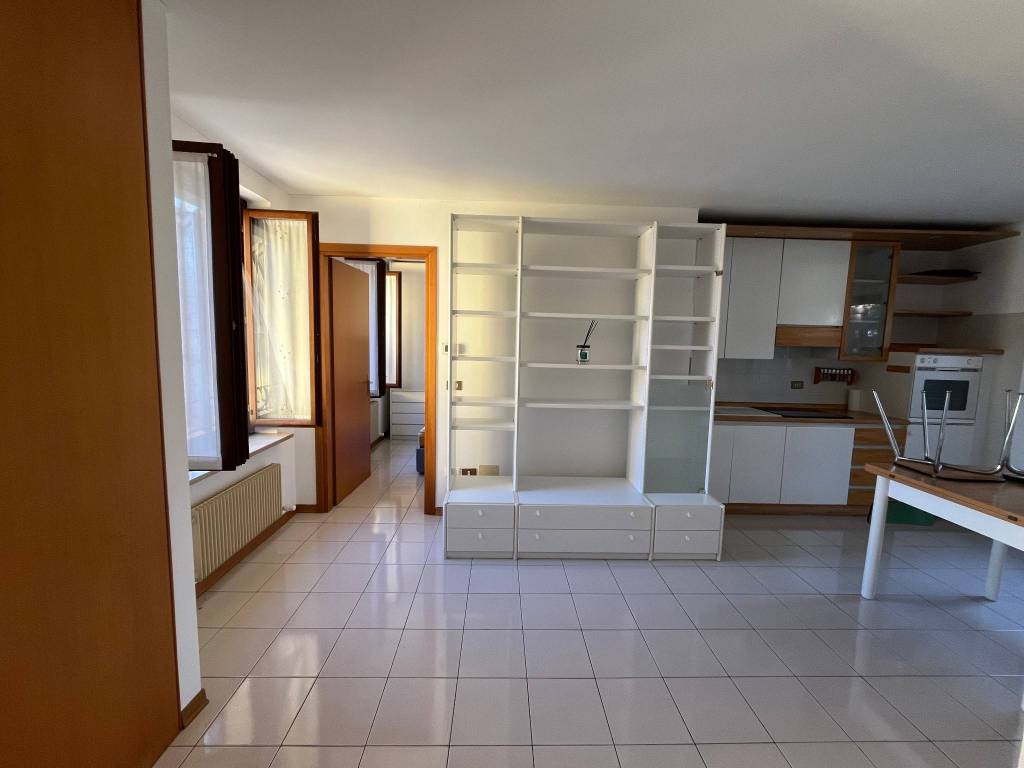 Appartamento a Udine in Via Pirano, 9 - Foto 2