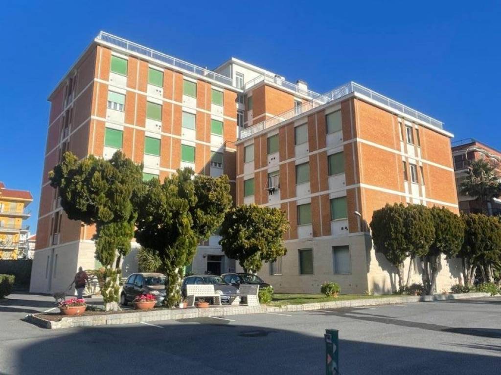 Appartamento a San bartolomeo al mare in Via Aurelia, 82 - Foto 3