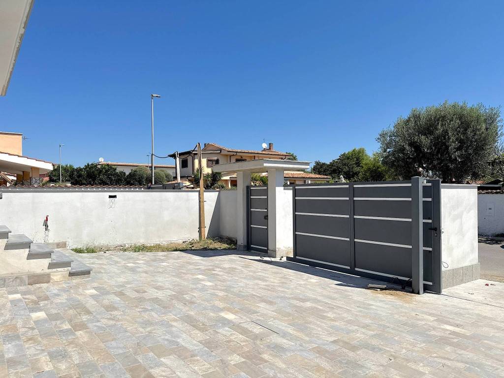 Villa a Fiumicino in Via Foscolo Montini - Foto 5
