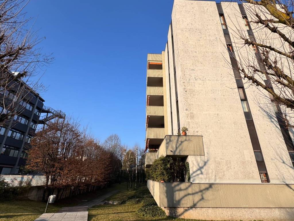 Appartamento a Saronno in Via Francesco Petrarca, 3 - Foto 3