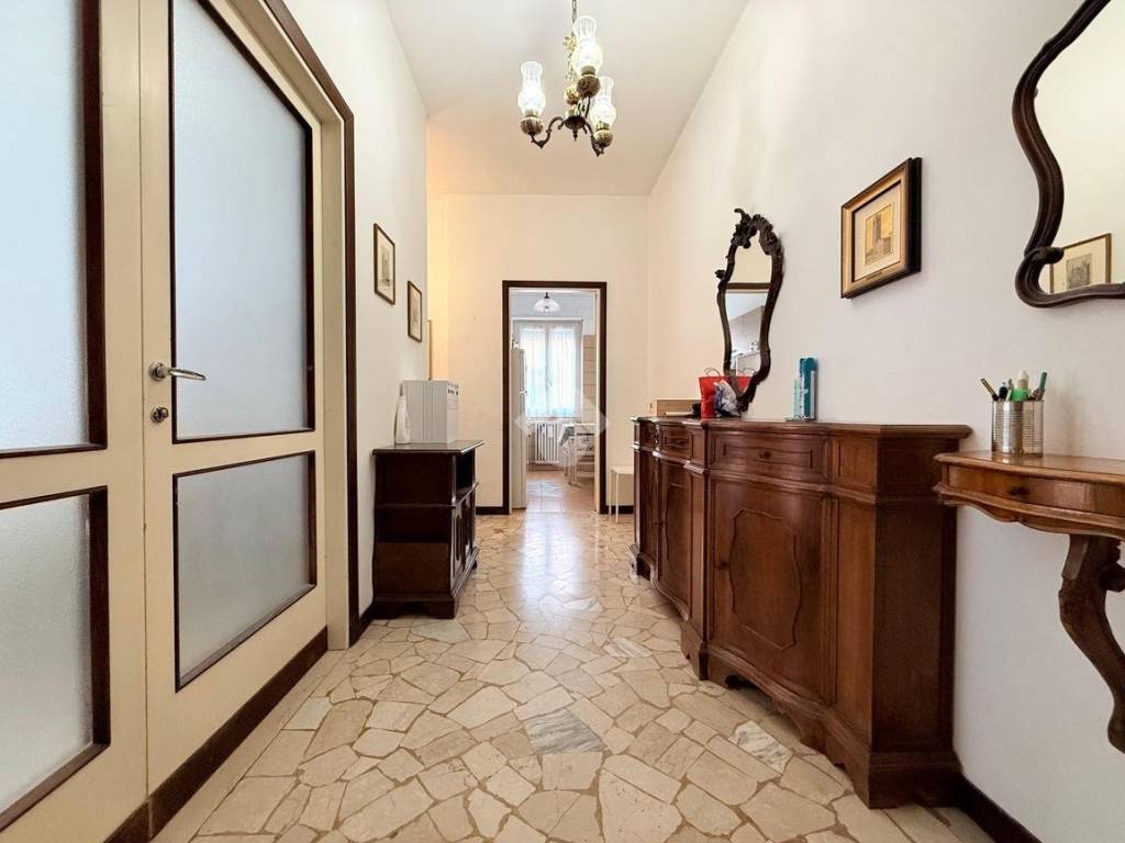 Appartamento a Brescia in Via Luigi Settembrini - Foto 3