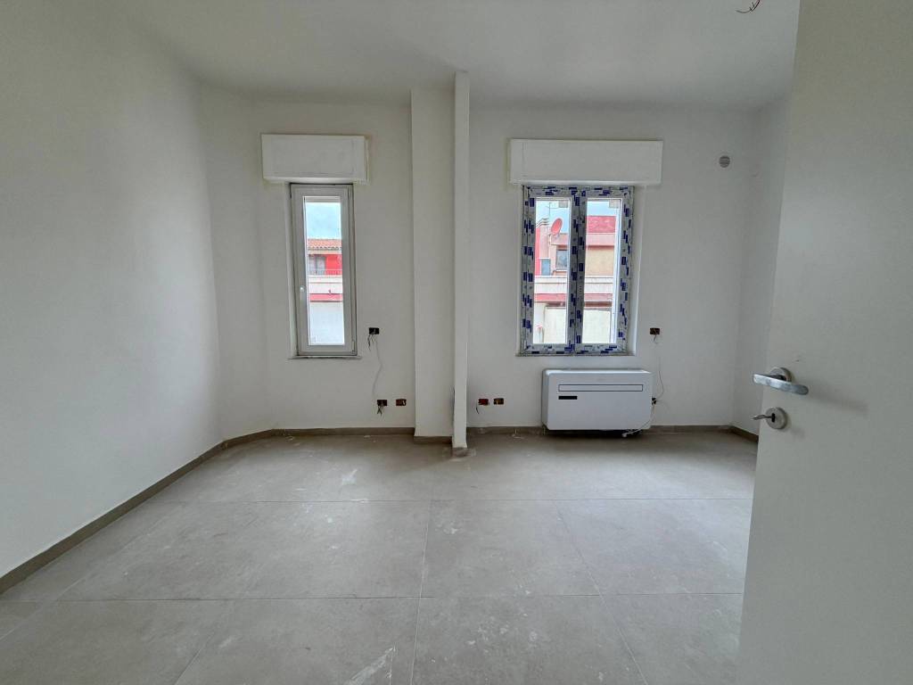 Appartamento a Follonica in Via Emilio Bicocchi - Foto 4