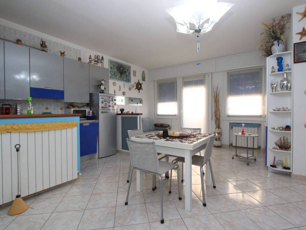 Appartamento a Comacchio in Viale Mare Adriatico, 23 - Foto 4