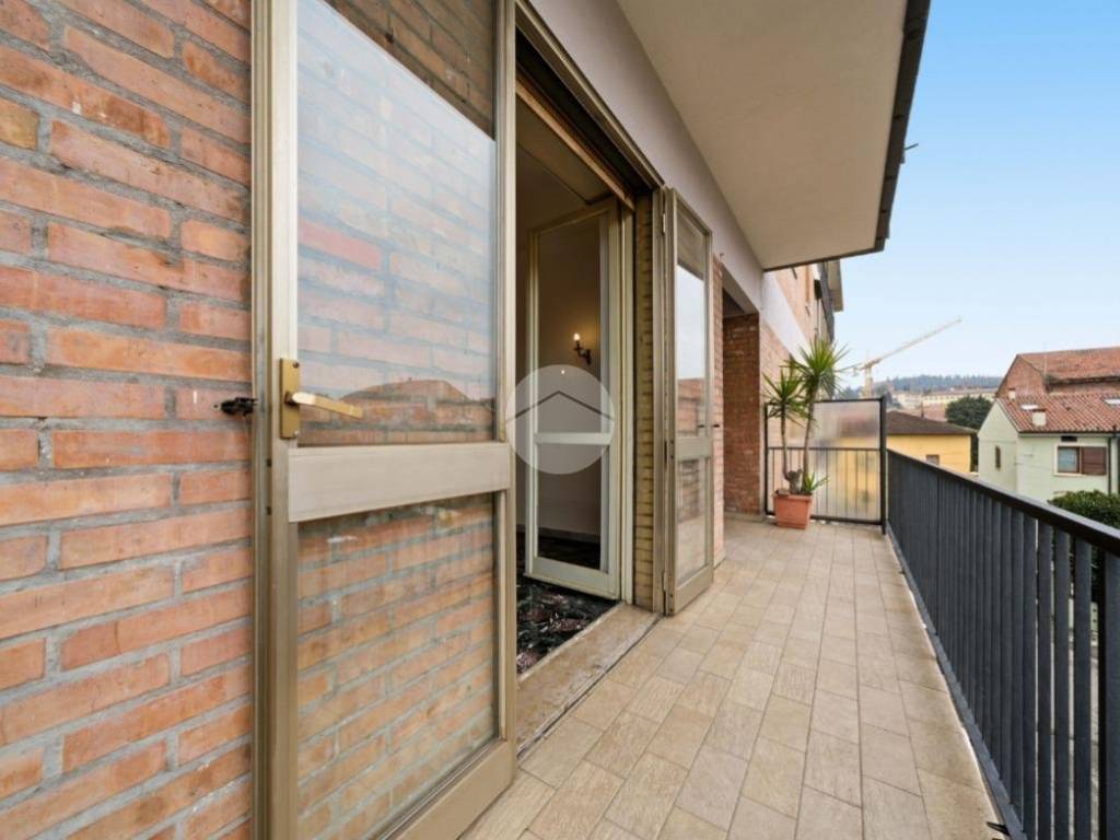 Appartamento a Verona in Via Cantarane, 14 - Foto 3