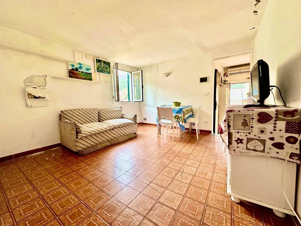 Appartamento a Imperia in piazza sasso, 16 - Foto 4