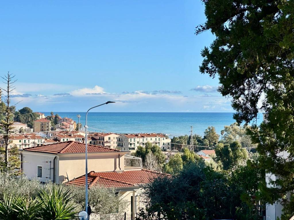 Appartamento a Imperia in Strada Poggi, 69 - Foto 2