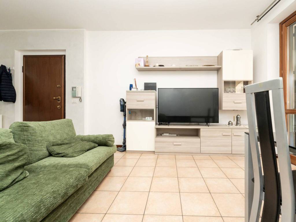 Appartamento a Mozzate in Via Dante Alighieri - Foto 4
