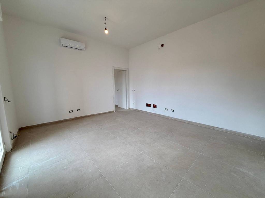 Appartamento a Follonica in Via Emilio Bicocchi - Foto 4