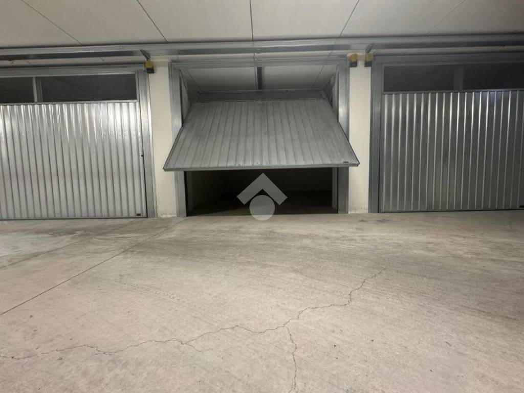 Box / garage a Rovereto in Via Follone - Foto 2