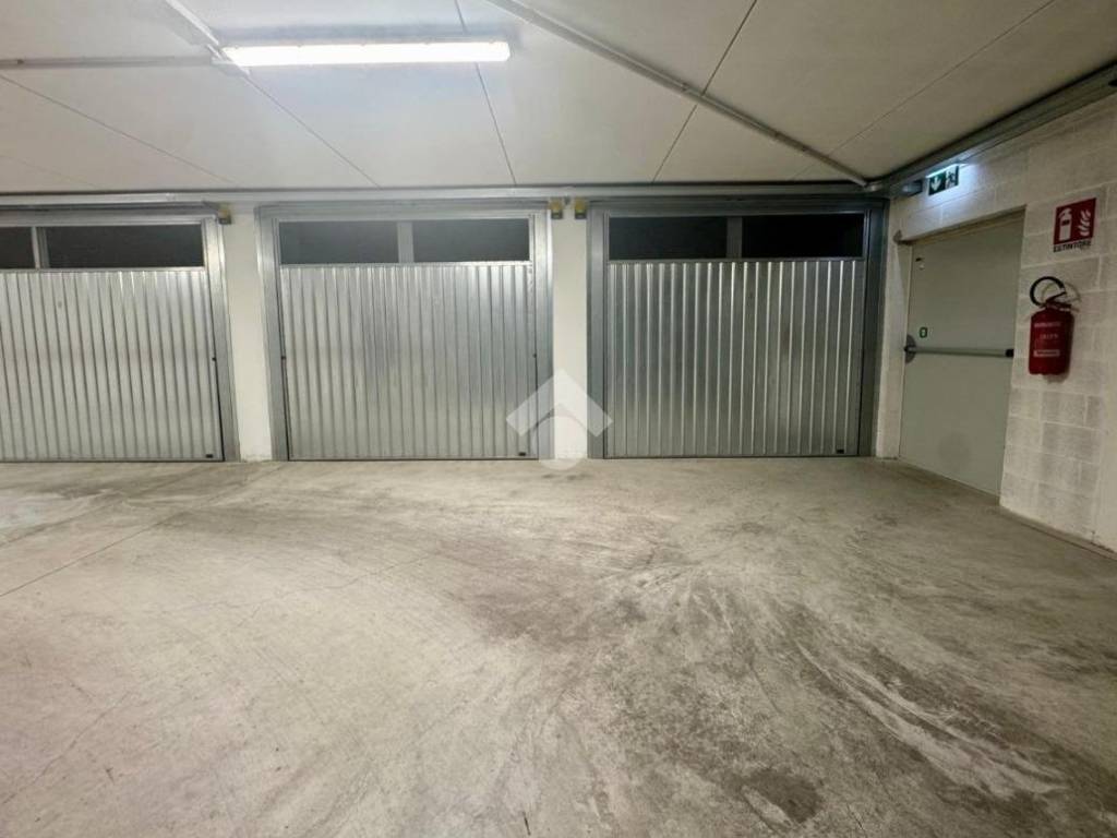 Box / garage a Rovereto in Via Follone - Foto 3