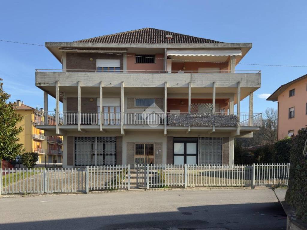 Appartamento a Città di castello in Via ippolito nievo, 14 - Foto 2