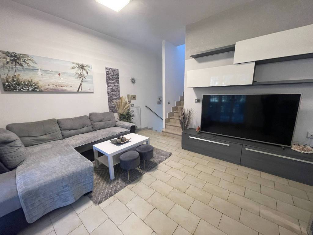 Villetta a schiera a Fiumicino in Via Marina Palmense, 31 - Foto 4