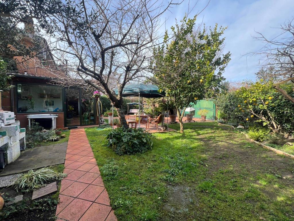 Villa a Cerveteri in Via Arturo Toscanini - Foto 4