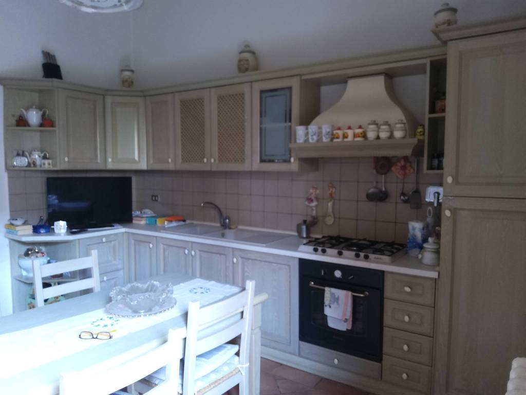Casa indipendente a Prato in Via di Cantagallo, 56 - Foto 2