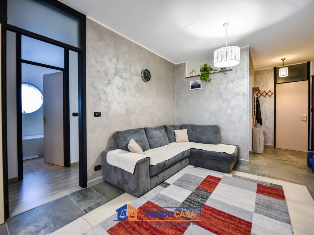 Appartamento a Moncalieri in Via Pasubio, 34 - Foto 2