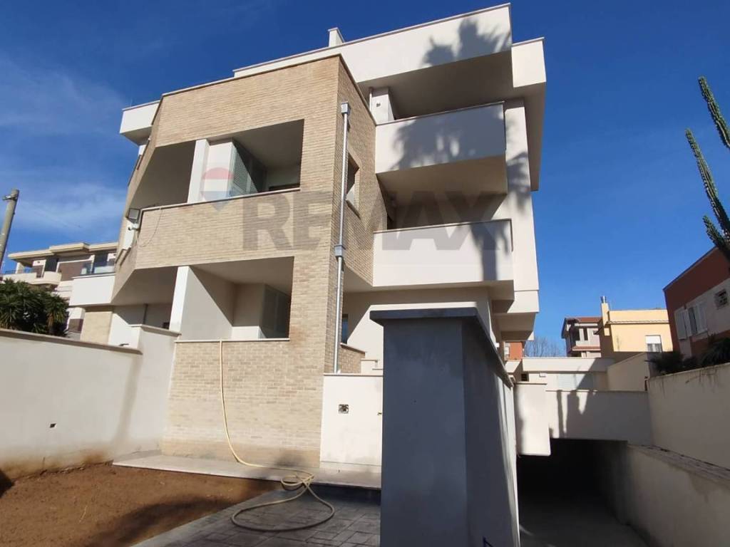 Casa indipendente a Nettuno in via Gladioli, 1 - Foto 4