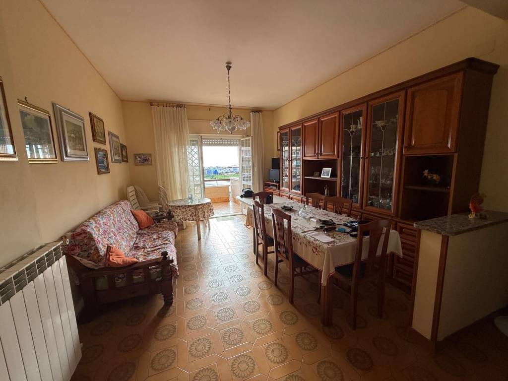 Appartamento a Ladispoli in Via della Fenice - Foto 2