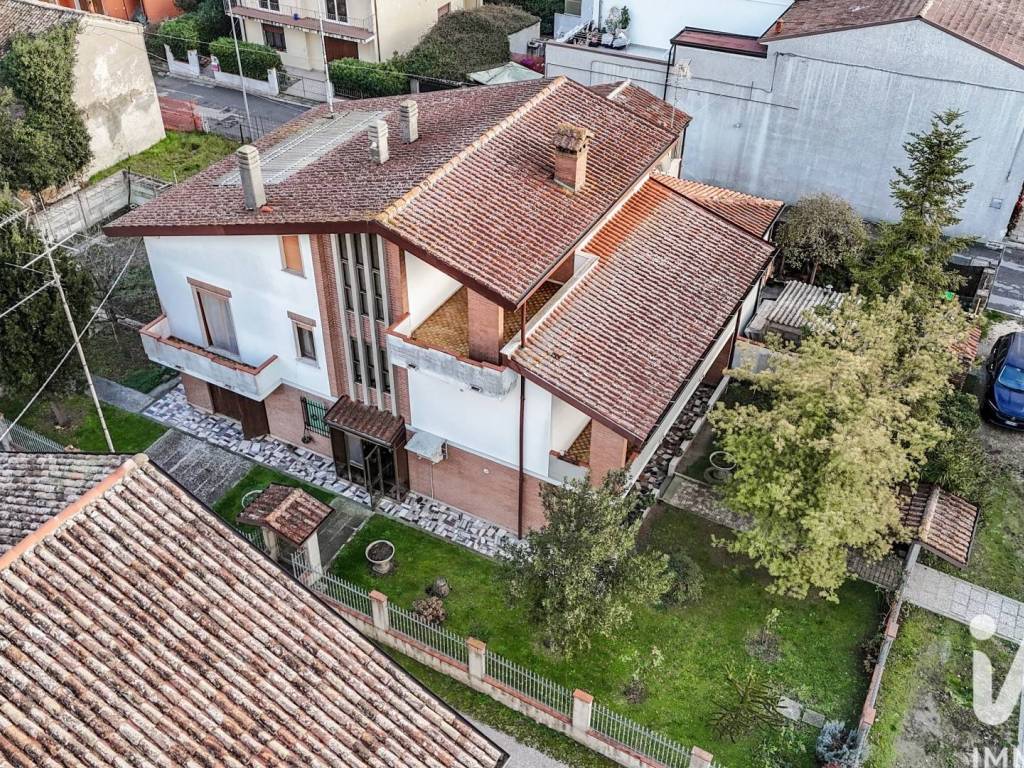 Villa a Codigoro in Via Felice Cavallotti, 221 - Foto 2