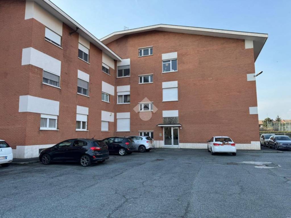 Appartamento a Rivalta di torino in Via Carignano, 72 - Foto 2