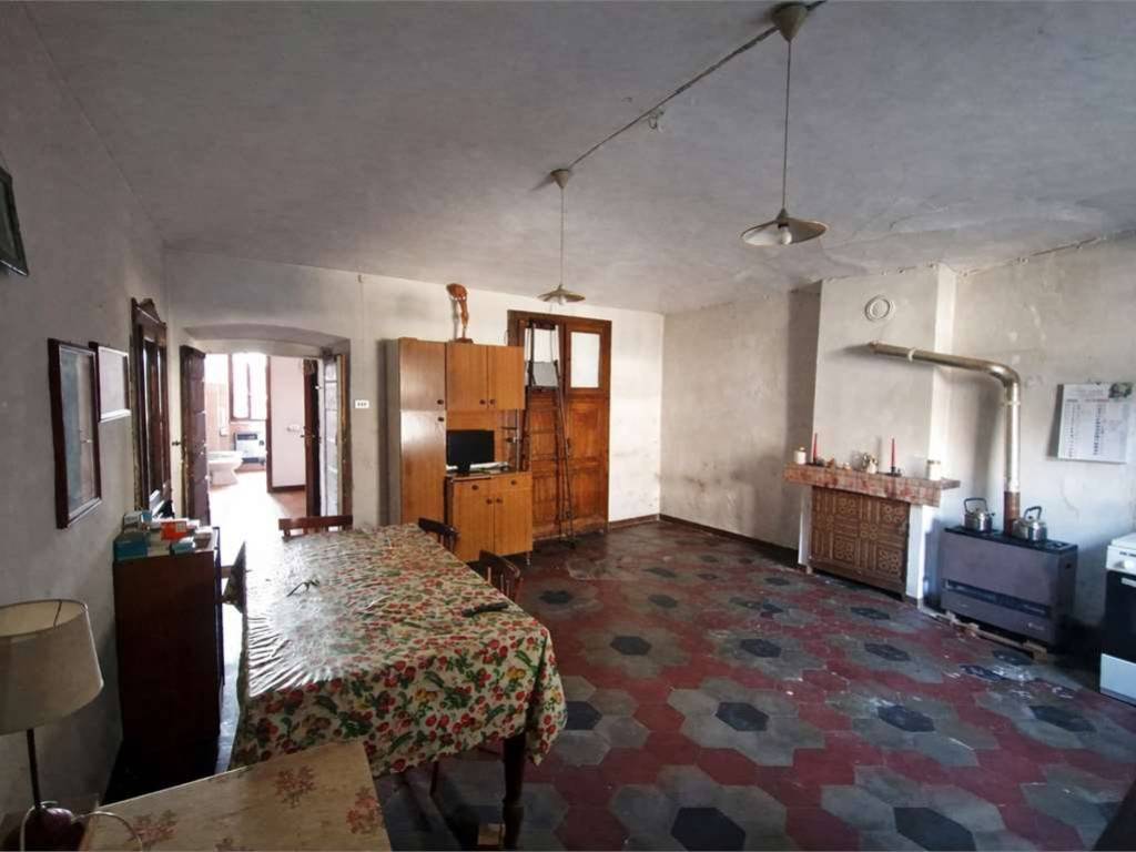 Appartamento a Sangiano in Via Giuseppe Besozzi - Foto 2