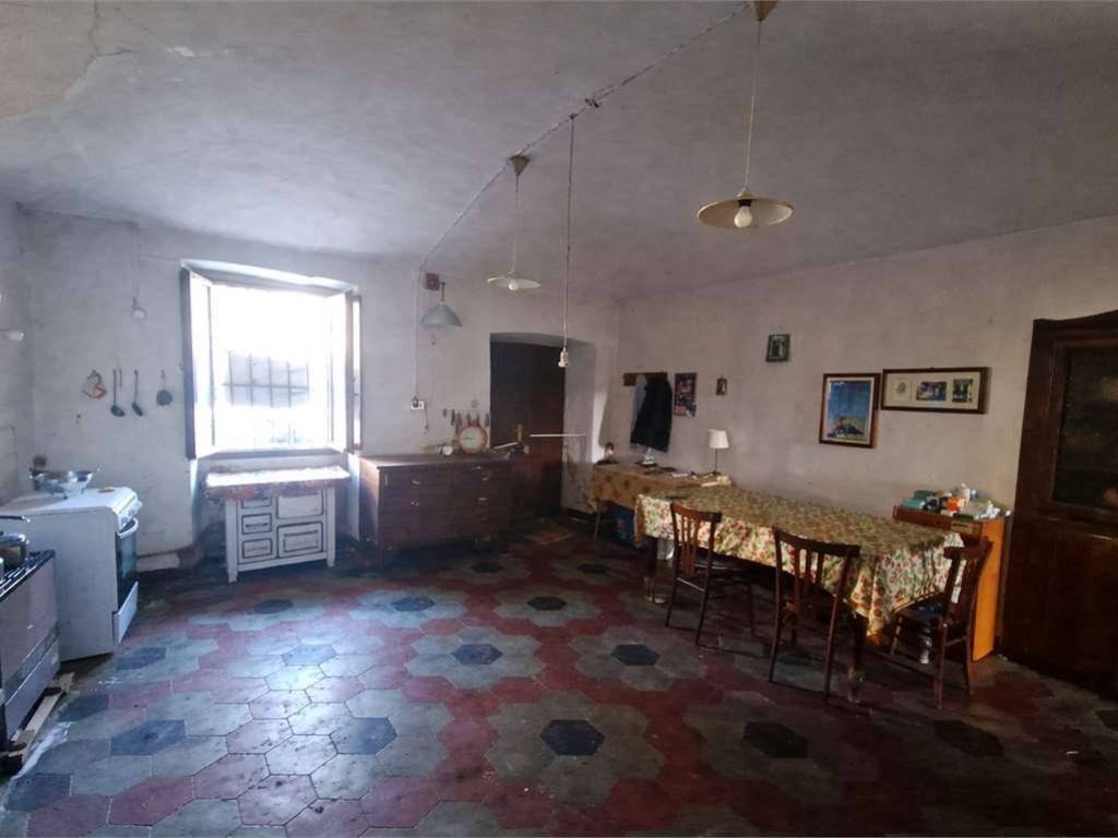 Appartamento a Sangiano in Via Giuseppe Besozzi - Foto 4