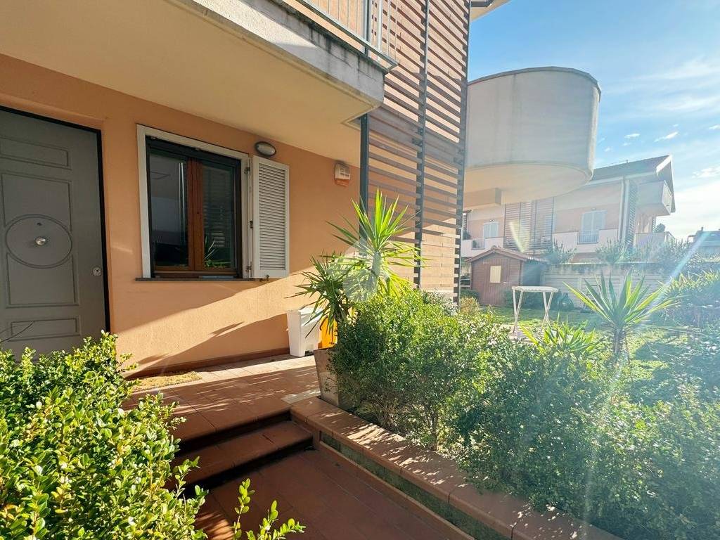 Casa indipendente a Calenzano in Via dei Tigli, 64 - Foto 2