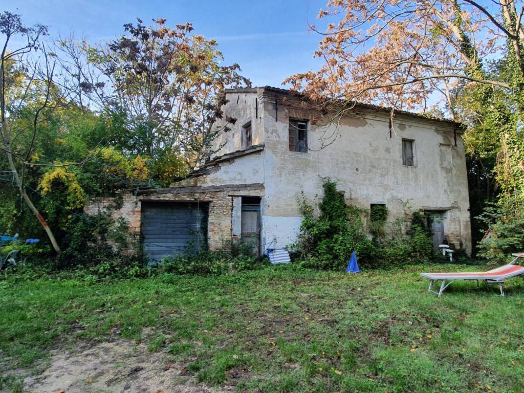 Rustico / casale a Pesaro in Strada Ponte Morotto - Foto 2
