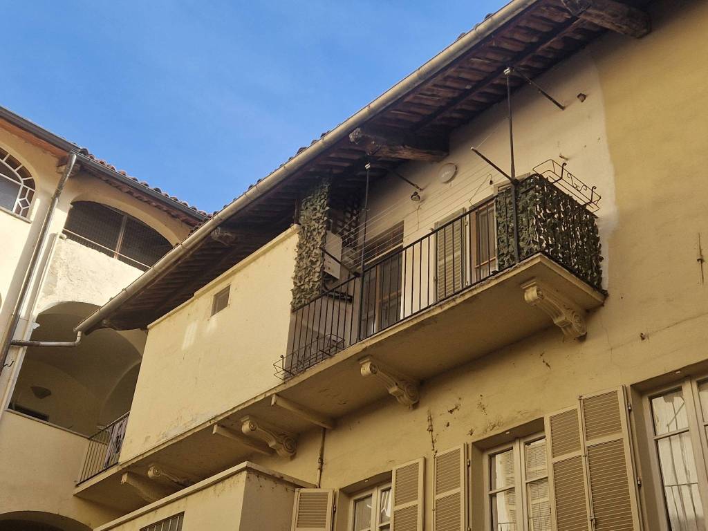 Appartamento a Ivrea in Via Siccardi, 6 - Foto 2