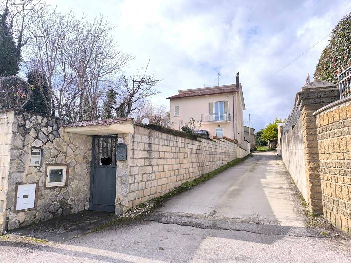 Villa a Mirabella eclano in Via Cerzito, 20 - Foto 4