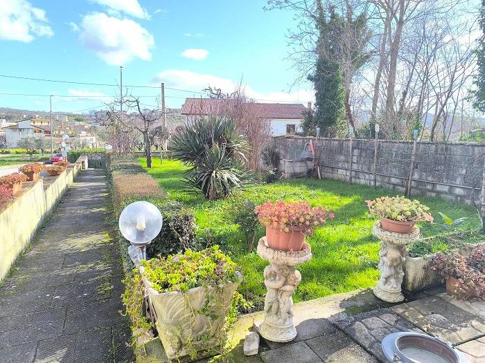 Villa a Mirabella eclano in Via Cerzito, 20 - Foto 5