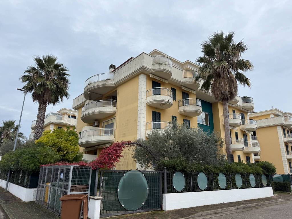 Appartamento a Martinsicuro in Via Bruno Buozzi, 2 - Foto 3