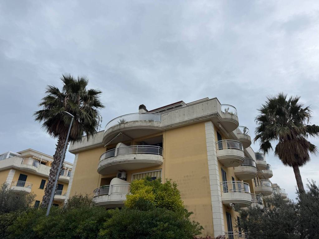 Appartamento a Martinsicuro in Via Bruno Buozzi, 2 - Foto 4