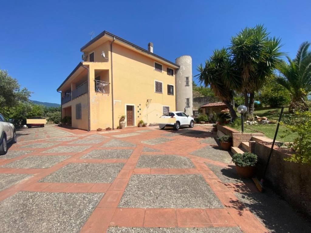 Villa a Montalto uffugo in Via Nivora, 27 - Foto 2