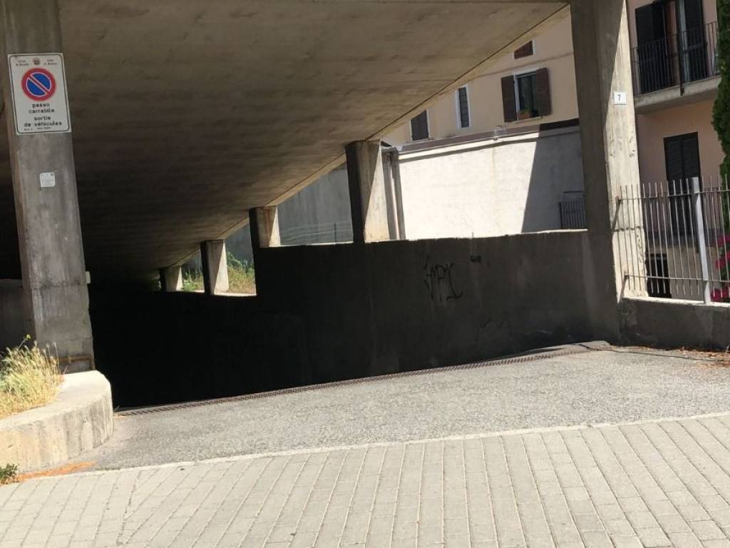Box / garage a Aosta in Via Kaolack, 11 - Foto 2