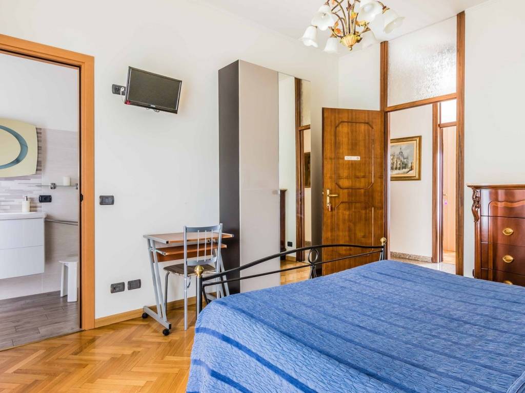 Villa a Busto arsizio in Via Fratelli di Dio, 29 - Foto 5