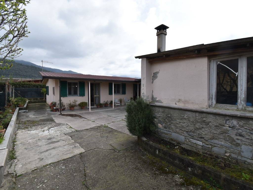 Casa indipendente a Pietrasanta in Via del Rio - Foto 3