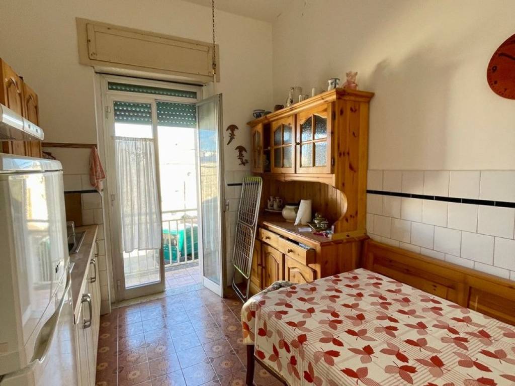 Appartamento a Diso in Piazza della Vittoria, 10 - Foto 5