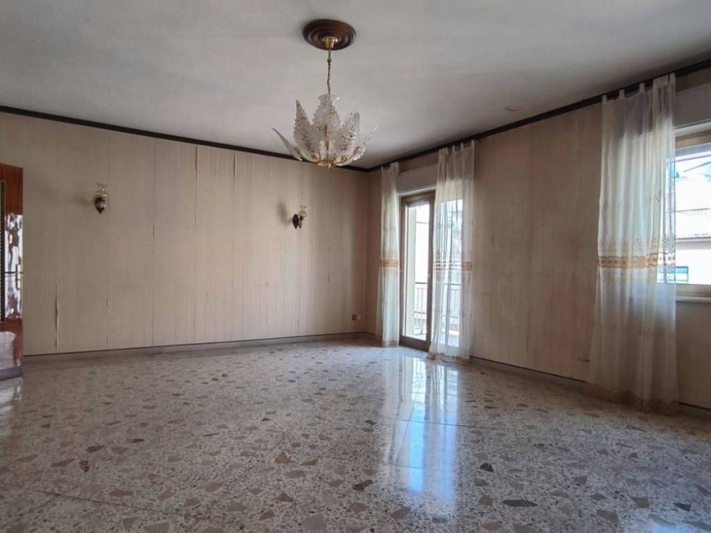 Appartamento a Caltanissetta in Via Napoleone Colajanni, 91 - Foto 5