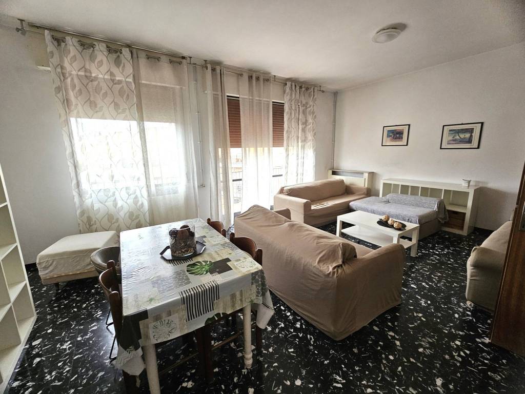 Appartamento a Guastalla in Via Luigi Gonzaga - Foto 3