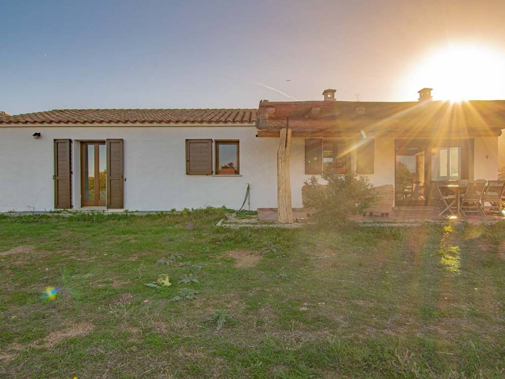 Villa a Golfo aranci in Strada Provinciale Golfo - Foto 4