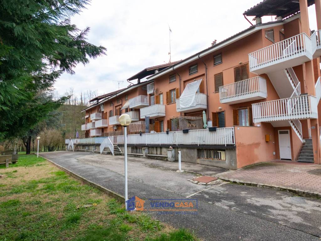 Appartamento a Asti in Frazione Quarto Inferiore - Foto 1
