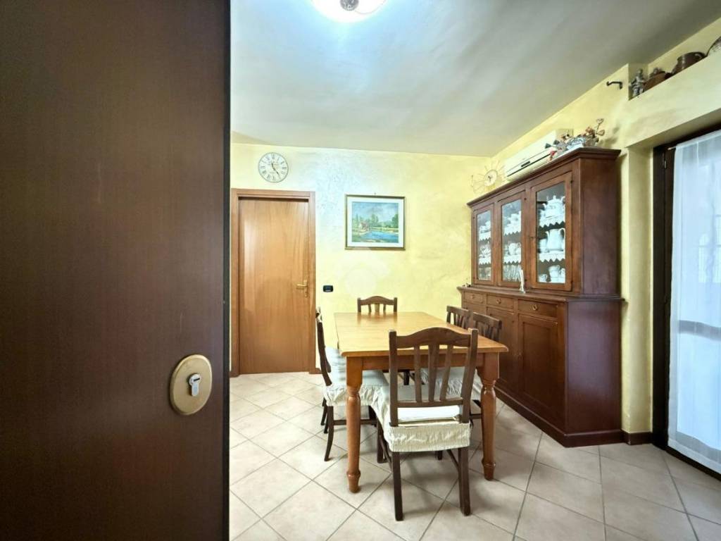 Appartamento a Sezze in Via Puglie - Foto 4