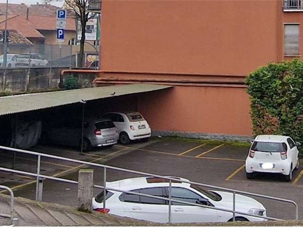 Box / garage a Bergamo in Via Suardi, 7E - Foto 3